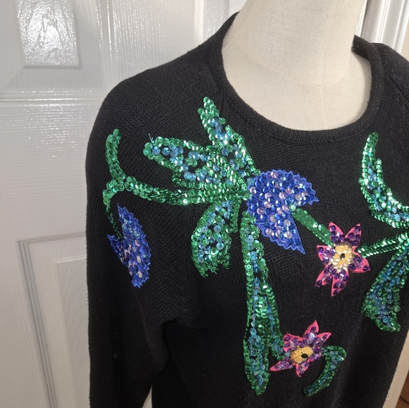 Stunning Vintage Sequin Floral Themed Sweater By Images By Duet Sz M - Picture 3 of 8